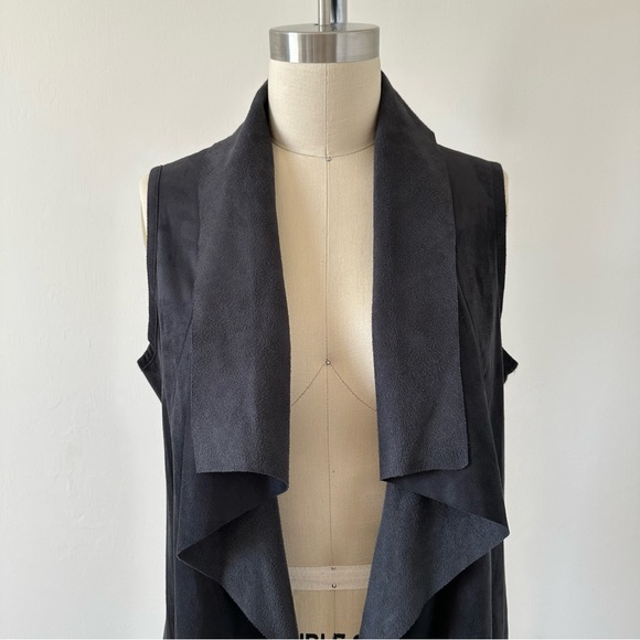 Ruby Rd. Suede look Vest - Picture 6 of 16